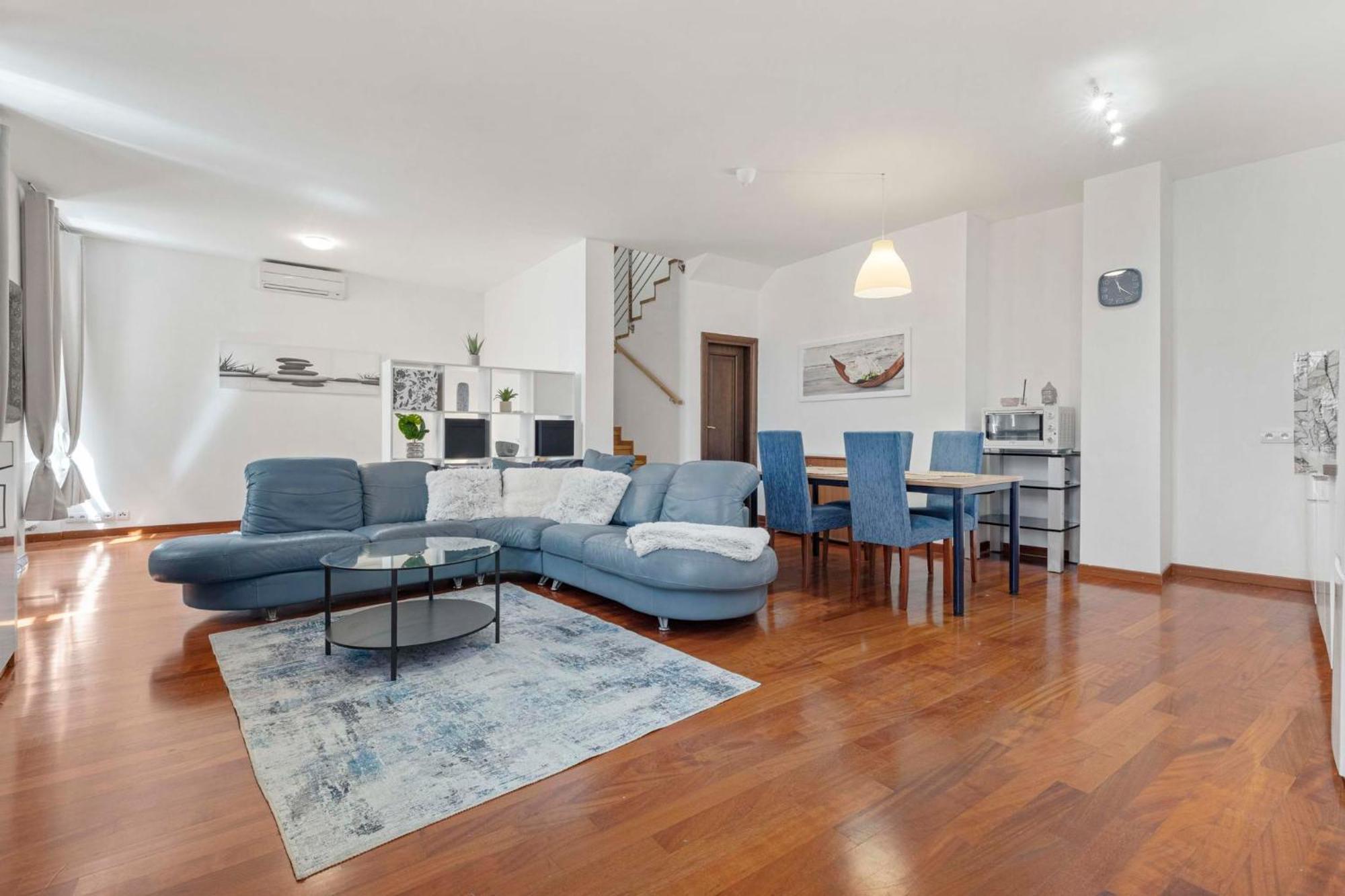 Charming Apartment In The Heart Of Bratislava Exterior photo